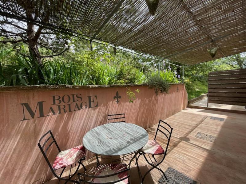 Gite "Bois-Mariage" Mollans-sur-Ouveze Exterior photo