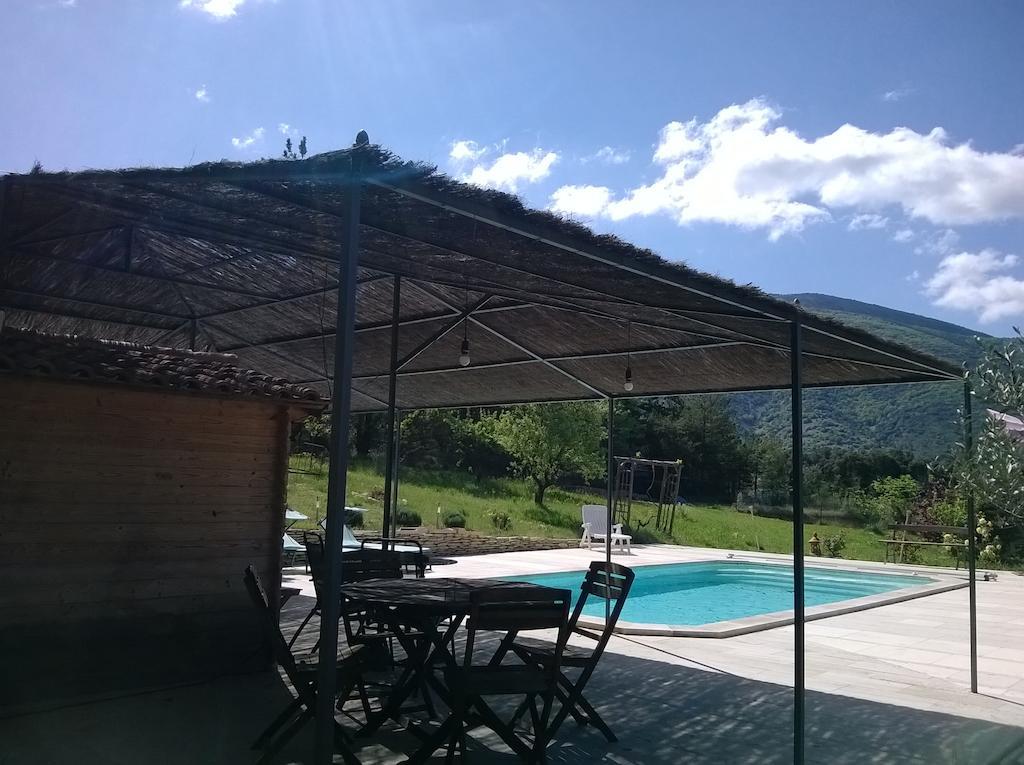 Gite "Bois-Mariage" Mollans-sur-Ouveze Room photo